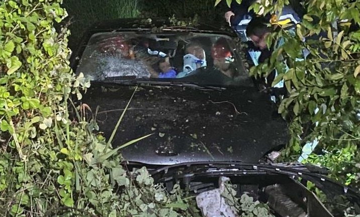 Bursa’da otomobil tarlaya uçtu! Bursa'nın İnegöl ilçesinde kontrolden