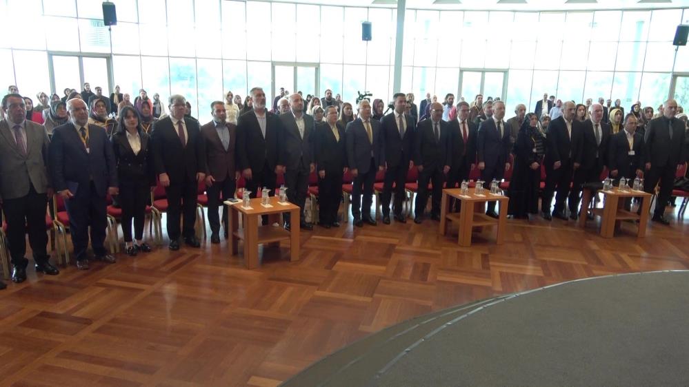 Bursa’da “Güncel Aile Sorunları Çalıştayı” gerçekleştirildi Bursa'da düzenlenen "Güncel Aile