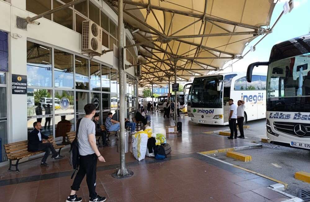 Bursa İnegöl Terminali’nde yarım kilo altını unuttu! Bursa'nın İnegöl ilçesinde şehirlerarası