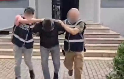 Bursa’da binlerce makaron ve tütün ele geçirildi Bursa İl Emniyet Müdürlüğü