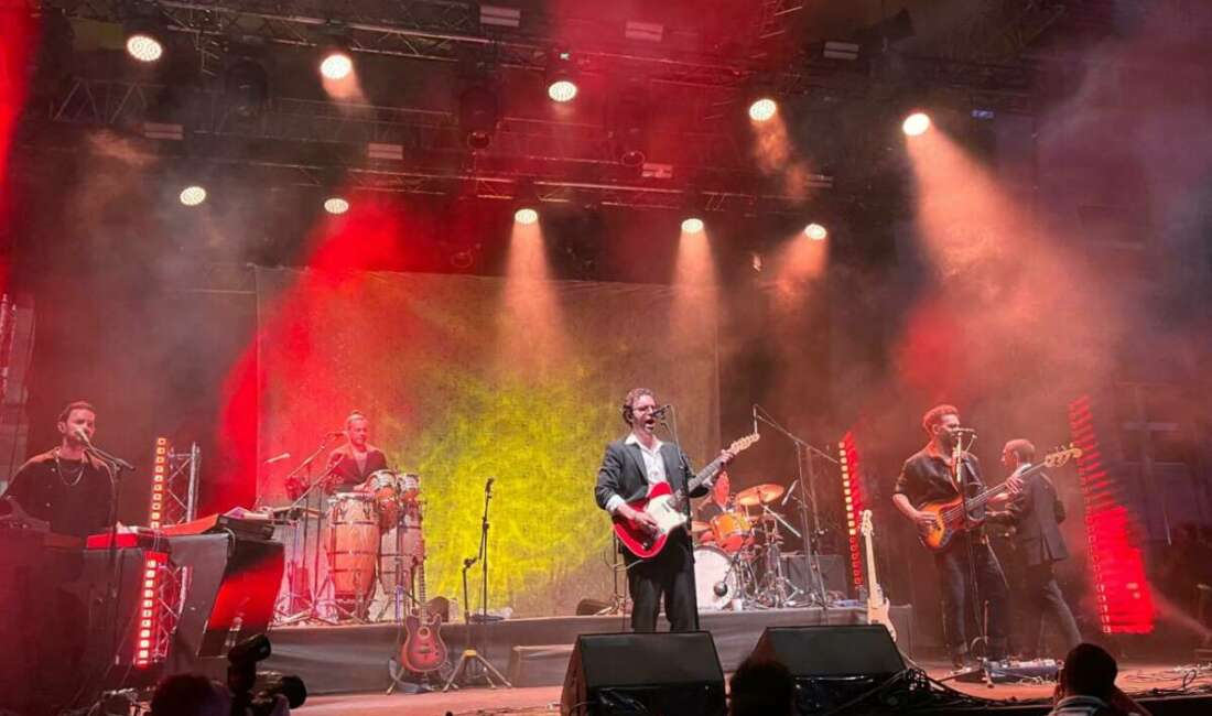 Adamlar Grubu’ndan Bursa’da Unutulmaz 19 Mayıs Gecesi Bursa’da 19 Mayıs Atatürk’ü