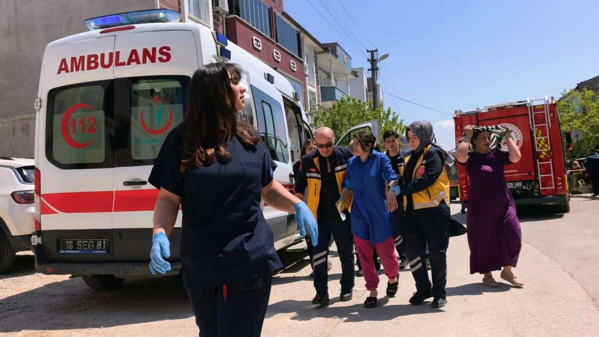 Bursa’da saç kurutma makinası kabusu; Hastanelik oldular…
