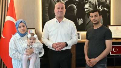Sönmez ailesinin, henüz 12 günlükken