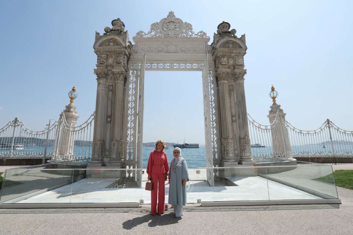 Emine Erdoğan, Belçika Kraliçesi Mathilde’yi ağırladı