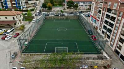 Gemlik Belediyesi, ilçedeki spor alanlarının