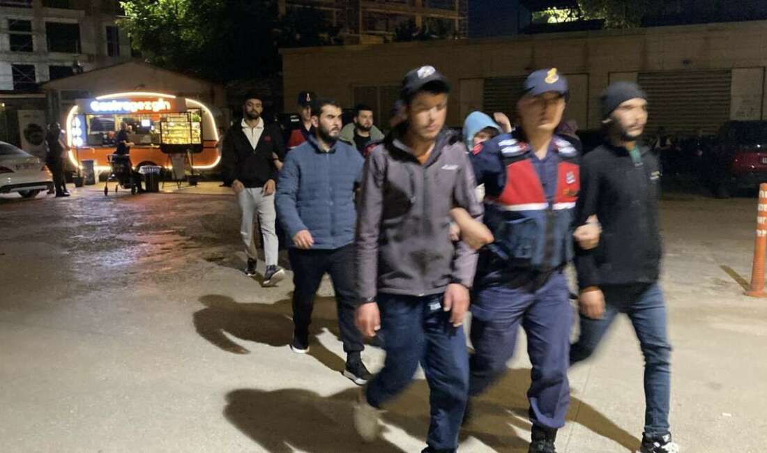 İnegöl’de kaçak göçmen operasyonu: 7 kişi yakalandı Bursa’nın İnegöl ilçesinde jandarma