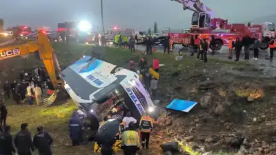 Malatya’nın Doğanşehir ilçesinde yolcu otobüsünün