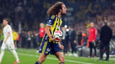 Fenerbahçe'nin Fransız orta sahası Matteo