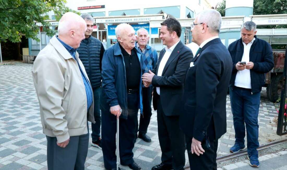 Osmangazi Belediye Başkanı Erkan Aydın vatandaşlarla bayramlaştı Osmangazi Belediye Başkanı Erkan Aydın,