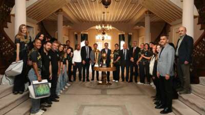 Sezona Süper Kupa zaferiyle başlayan,