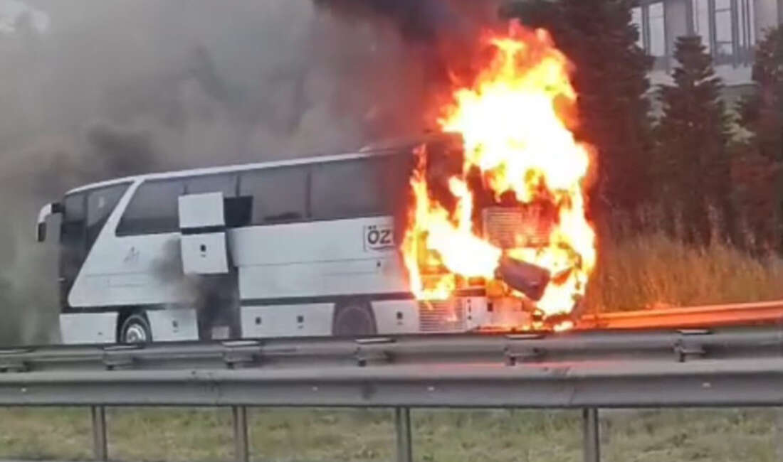 TEM’de Yolcu otobüsü alevlere teslim oldu