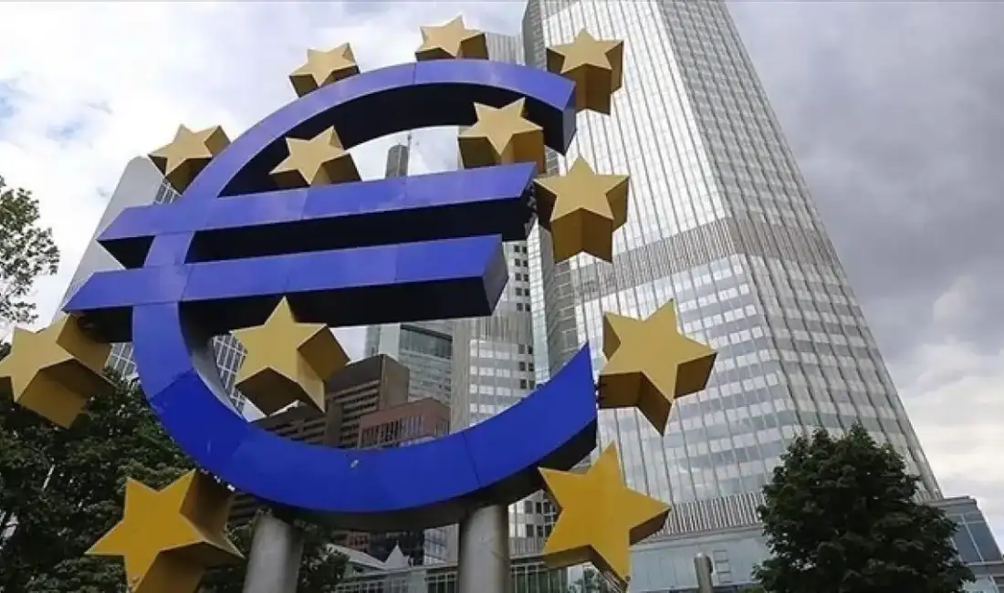 Avrupa Merkez Bankası, Orta
