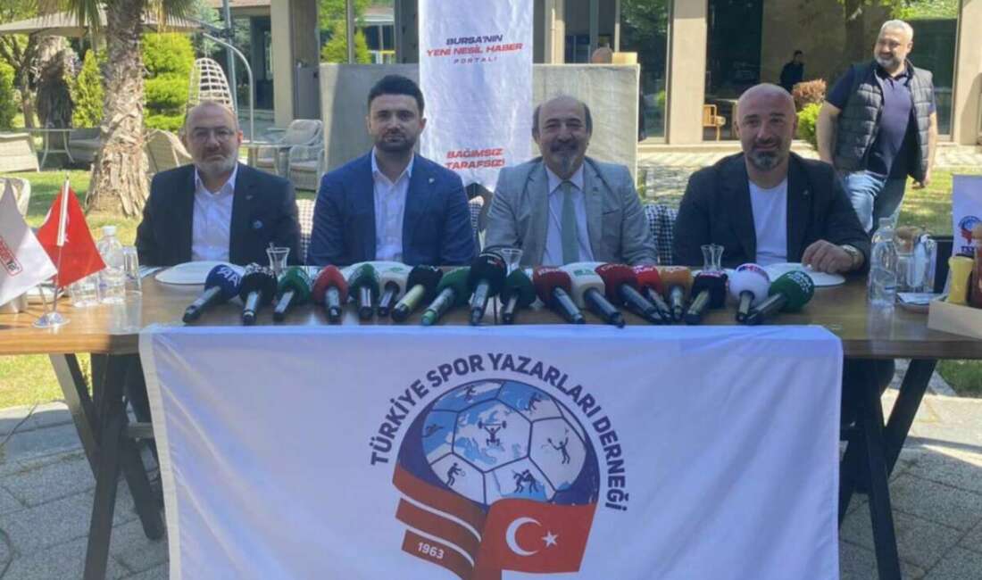 Bursaspor Başkanı Çelik’ten flaş transfer açıklaması!