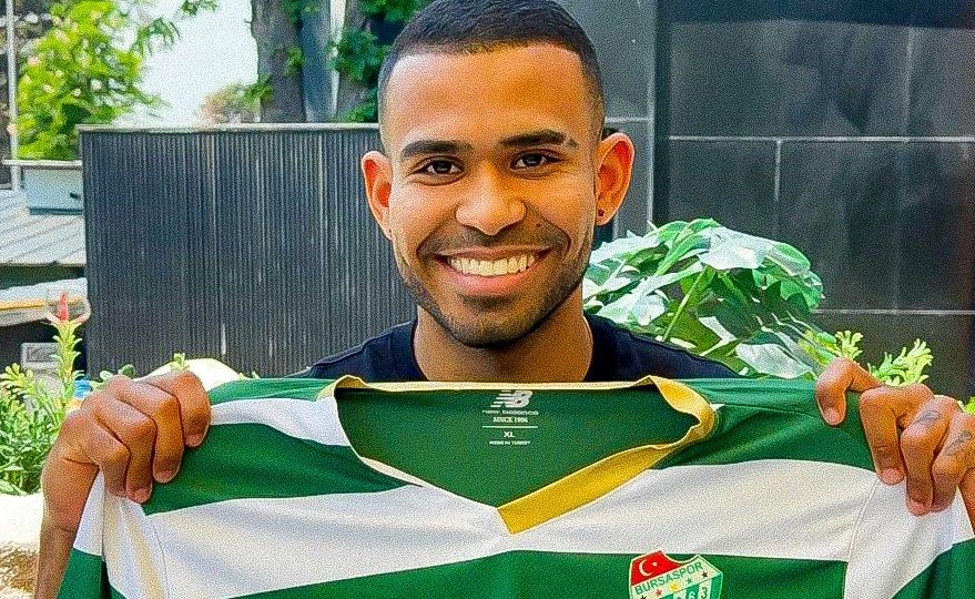 Bursaspor yeni sezonun ilk transfer