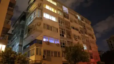 İzmir'in Bayraklı ilçesinde gece yarısı