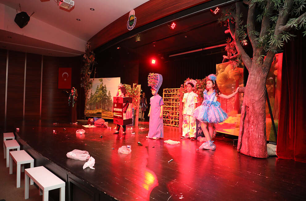 İnegöl’de atık toplama yarışmasının kazananları belli oldu İnegöl’de yıl boyunca düzenlenen