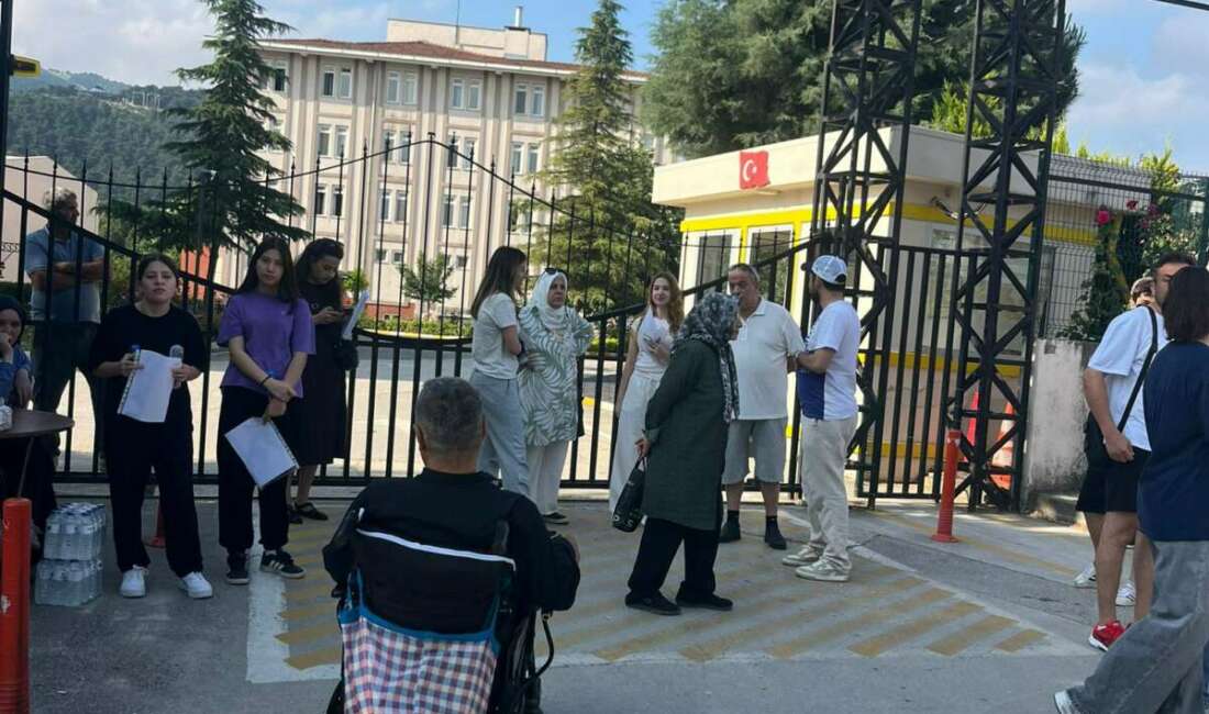 Bursa Büyükşehir’den LGS sınavında ulaşım desteği Vatandaşların ihtiyaç duyduğu her