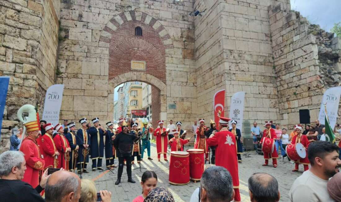 Bursa’da Fethin 700. Yılında mehter sesleri Saltanat Kapı’dan yükseldi Bursa Büyükşehir Belediyesi, Bursa’nın