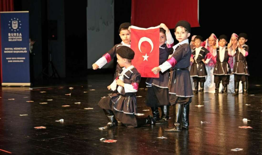Bursa’da miniklerin büyüleyici gösterisi! Bursa Büyükşehir Belediyesi tarafından