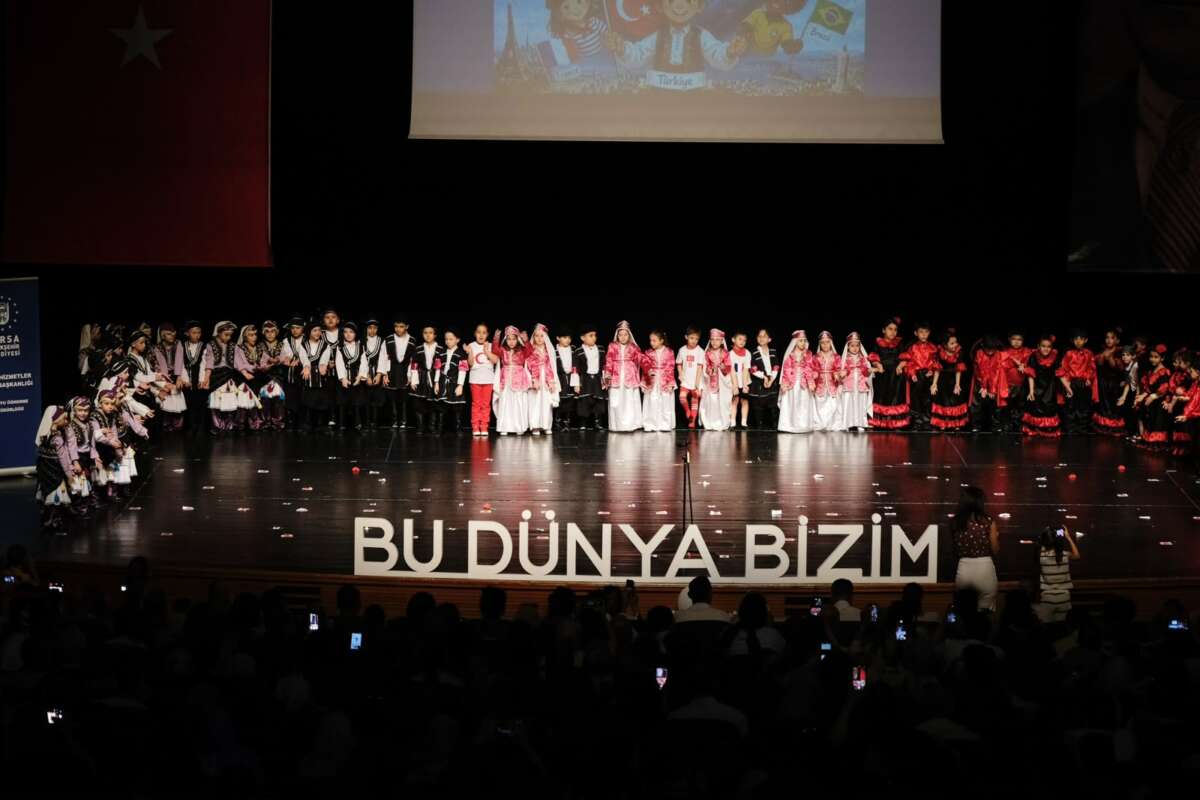 Bursa’da miniklerin büyüleyici gösterisi!