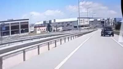 Bursa'da bir sürücünün akan trafikte