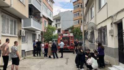 Bursa’nın Osmangazi ilçesinde bir apartmandan
