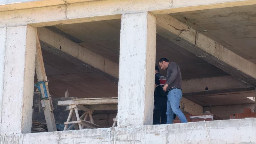 Bursa’da kahreden iş kazası; Oğlunun gözü önünde 4. kattan düştü Bursa'nın İnegöl ilçesinde yapımı