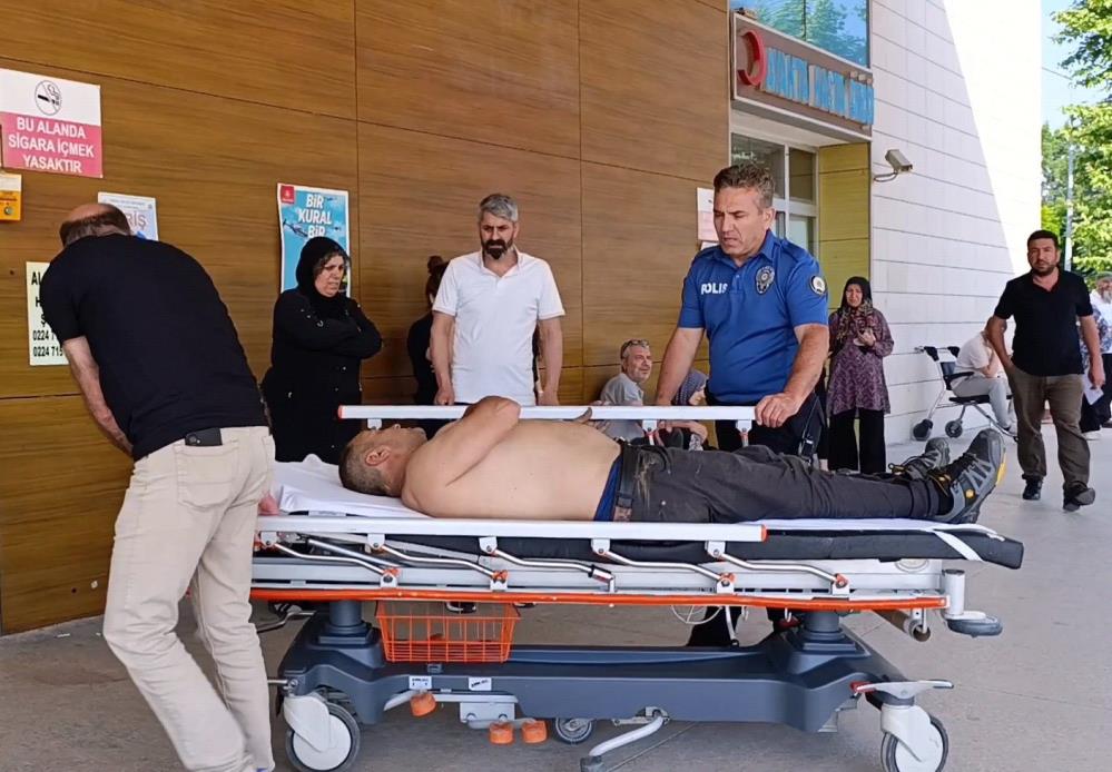 Bursa’da 4 metre yükseklikten düştü!