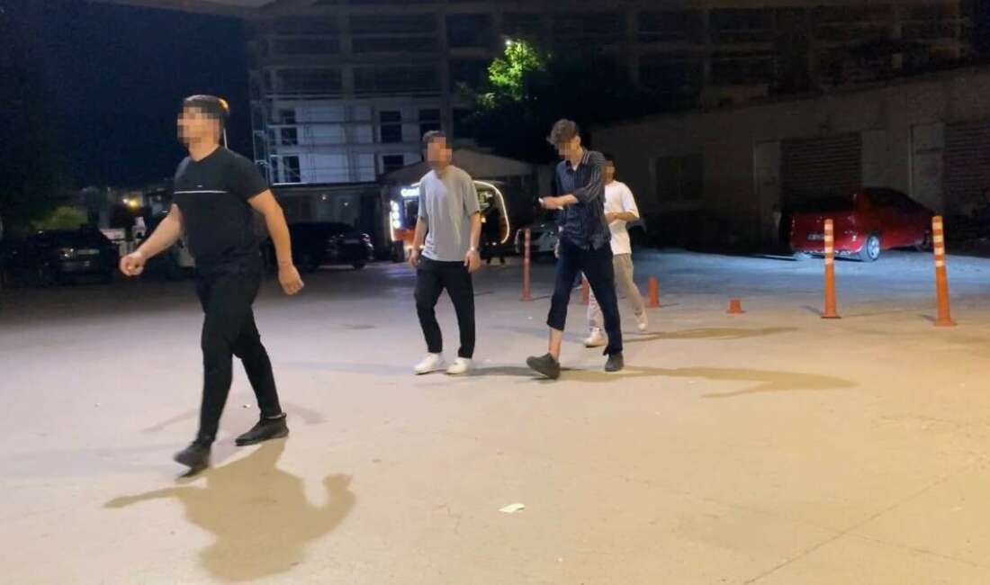 Parkta dehşet: Pompalı tüfekle saldırdı, 10 kişi yaralandı Bursa’nın İnegöl ilçesinde bir