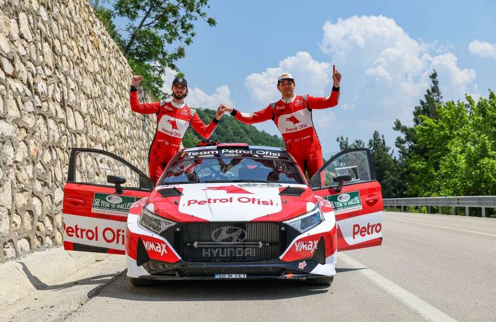 Yeşil Bursa Rallisi’ne Kerem Kazaz damga vurdu! Team Petrol Ofisi pilotu