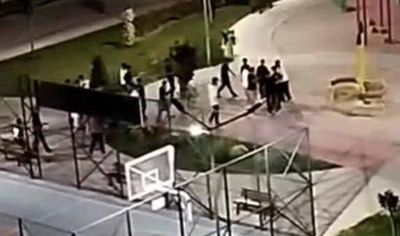 Bursa’da gençler birbirine girdi! Bursa’da iki grup genç