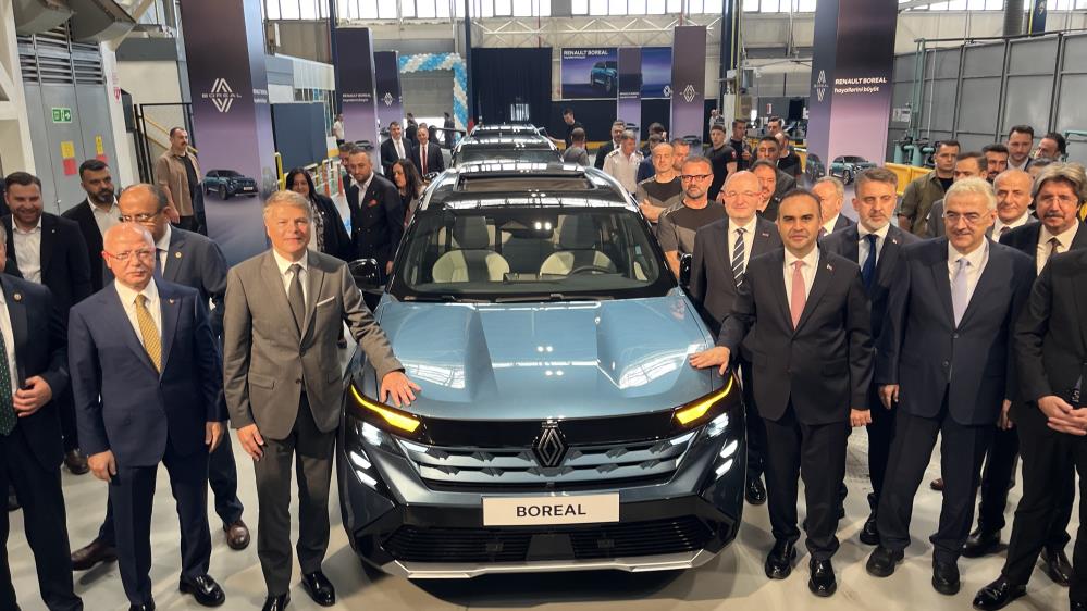 Bakan Kacır: Türkiye’ye güvenen kazanır Bursa OYAK Renault Fabrikaları'nda