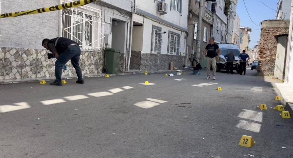 Bursa’da silah sesleri; Peş peşe ateş açtı Bursa’nın Osmangazi ilçesinde husumetlisinin