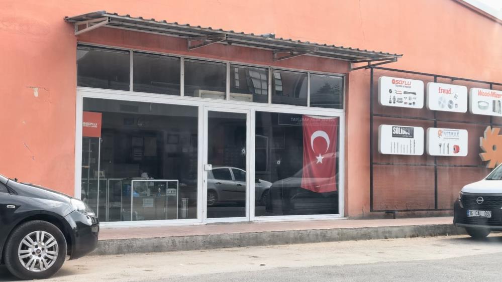 Bursa’da iş yerine saldırı! Bursa’nın İnegöl ilçesinde gece