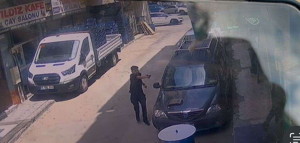 Bursa’da ‘yan bakma’ kavgasında kan aktı! Bursa’nın merkez Osmangazi ilçesinde