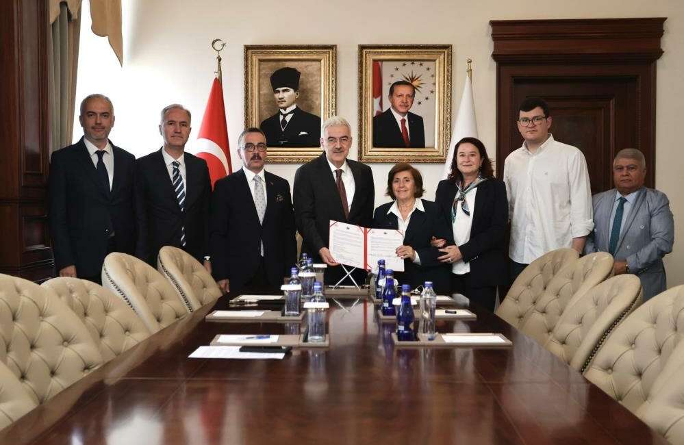 İnegöl’e sağlık yatırımları devam ediyor Fatih Mahallesi’nde İnegöl Belediyesi’nin arsa