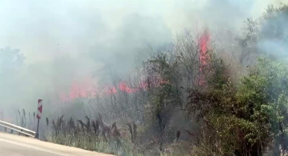 Bursa’da korkutan yangın Bursa Karacabey yolu Başköy