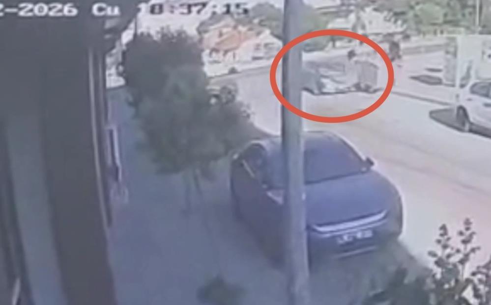 Bursa’da ehliyetsiz genç iş yerine daldı! Bursa'da ehliyetsiz olduğu öne