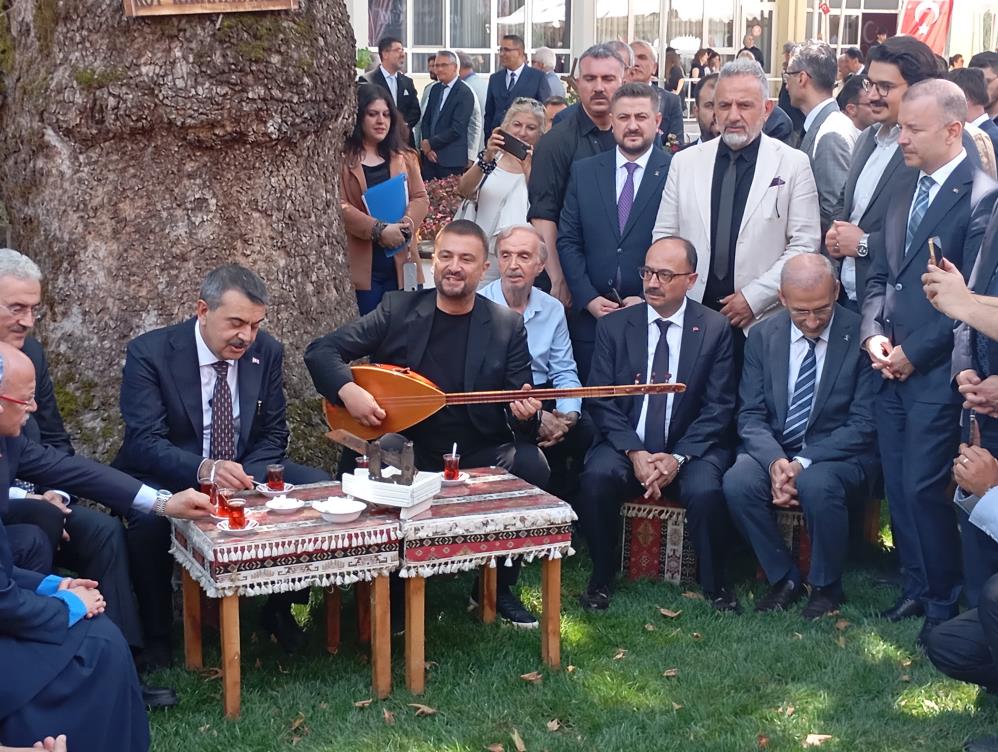 Bakan Tekin’in Bursa’da keyifli anları!