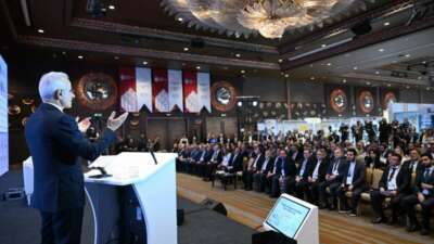 Ulaştırma ve Altyapı Bakanı Abdulkadir