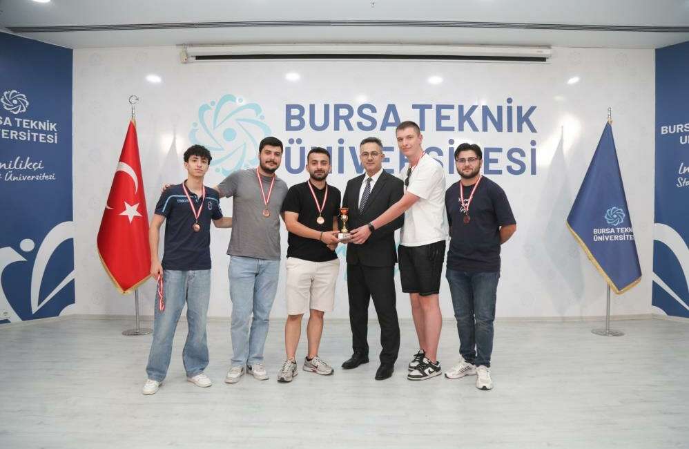 Bursa Teknik Üniversitesi’nde turnuva heyecanı! Bursa Teknik Üniversitesinde (BTÜ)