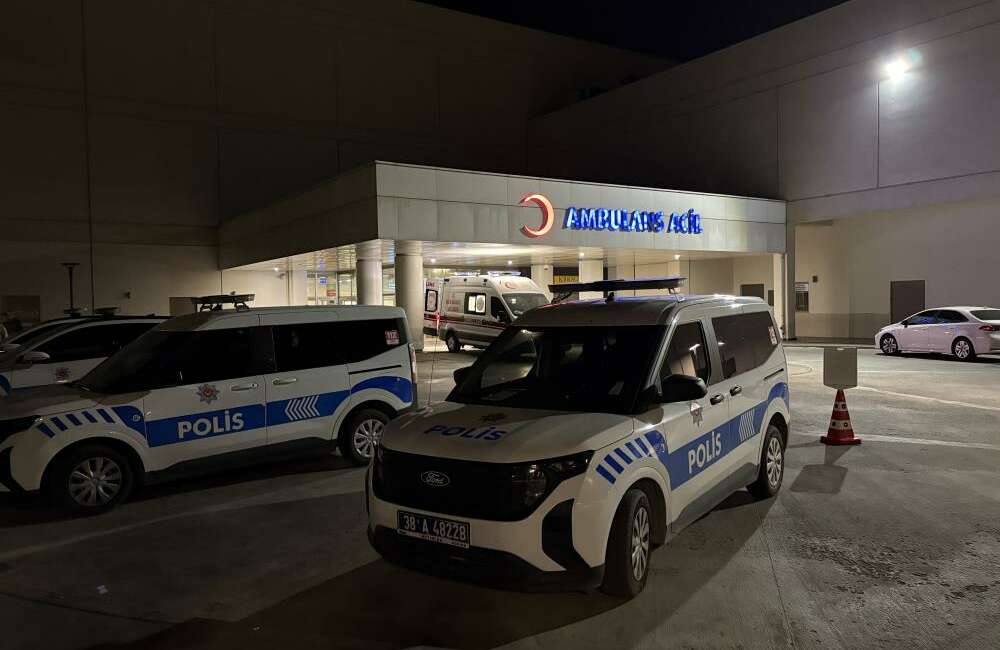 ‘Laf atma’ kavgası kanlı bitti! Kayseri’nin Kocasinan ilçesinde iddiaya