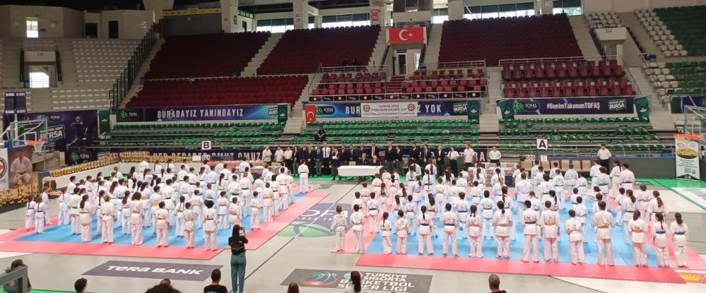 Bursa’daki Kyokushin Kupası nefesleri kesti Türkiye Karate Federasyonu bünyesinde
