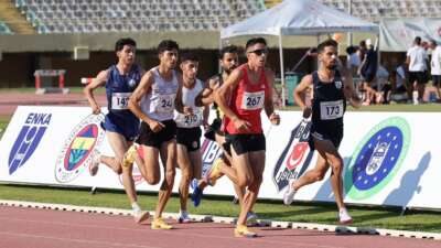 Osmangazi Belediyespor Atletizm Takımı sporcuları,