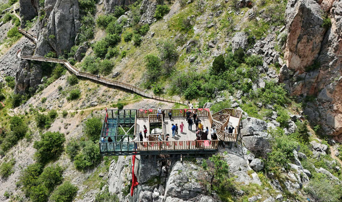 Bayram tatilinde Kazankaya Kanyonu’na ziyaretçi akını yaşandı Yozgat'ın Aydıncık ilçesinde bulunan