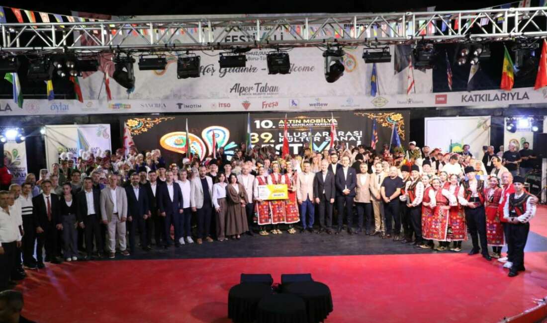 İnegöl’de 10. Altın Mobilya Bulgaristan’ın oldu İnegöl’de 10. Altın Mobilya Bulgaristan’ın oldu