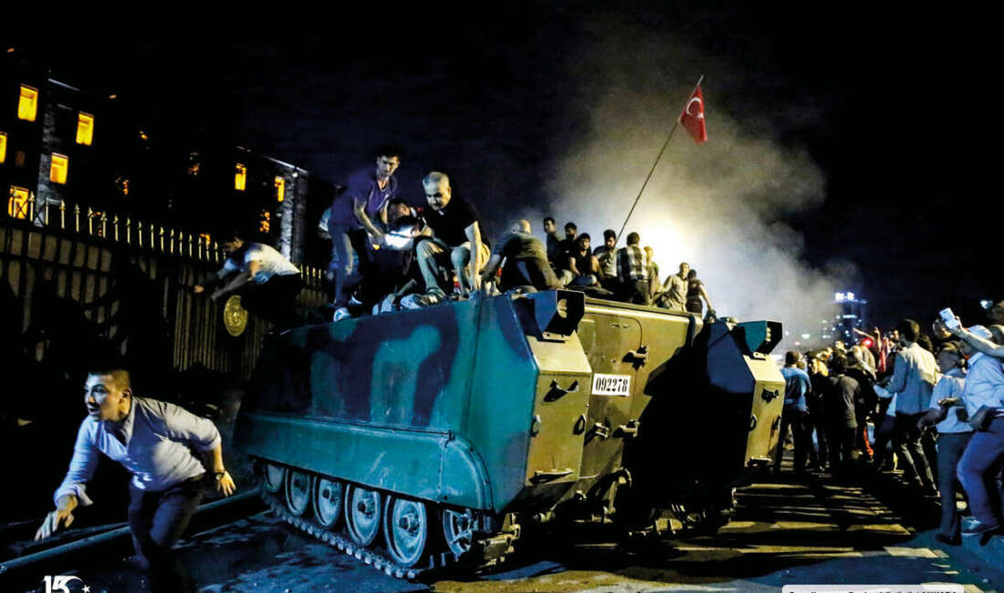 15 Temmuz darbe girişimi: Saat saat yaşananlar FETÖ mensuplarınca 15 Temmuz