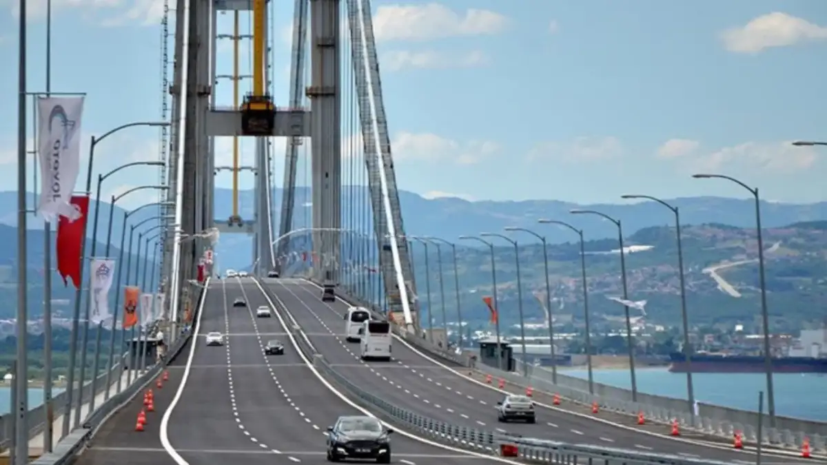 Otoyol ve köprü geçiş ücretlerine zam geldi! İşte son tarifeler…