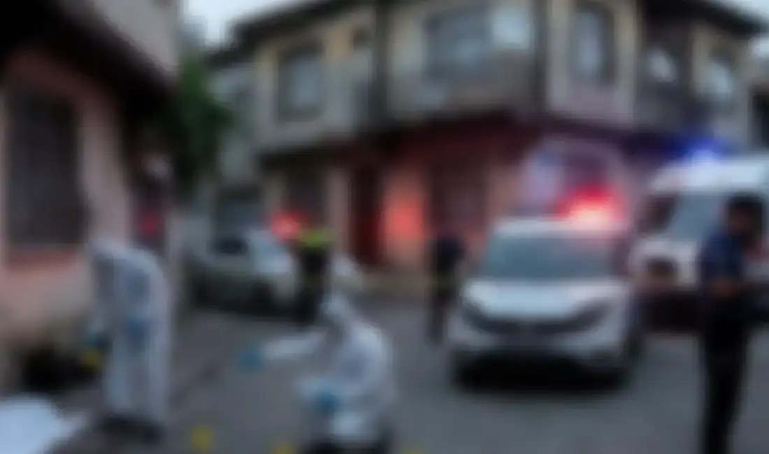 Bursa’da eşine göz kırpan adamı 3 kurşunla öldürdü! Bursa'nın Mustafakemalpaşa ilçesinde eşine