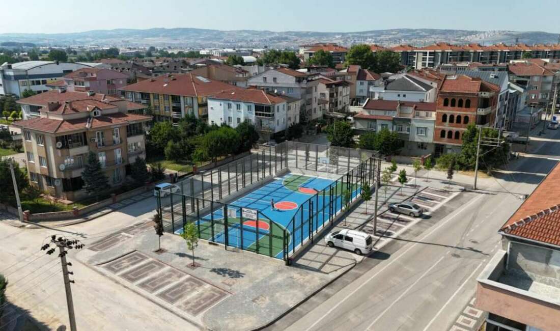 İnegöl’de gençlere bir spor tesisi daha! İnegöl Belediyesi’nin Süleymaniye Mahallesi